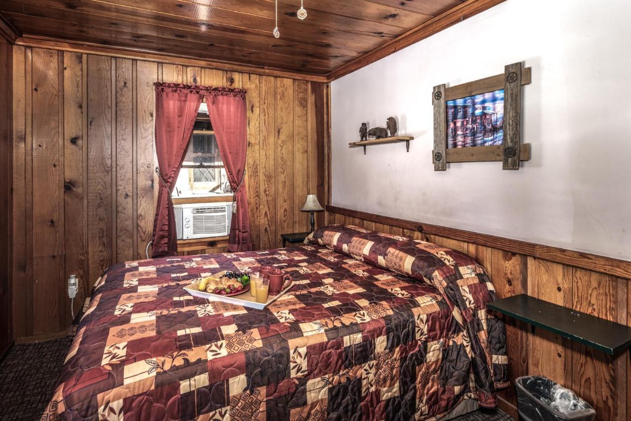 Apache Village 9, Queen Bed, Midtown, Pet Friendly, Sleeps 2 ルイドソ エクステリア 写真